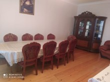 buzovna qesebesinde denize geden yolda Həyət evi, -6