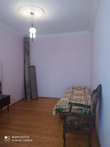 buzovna qesebesinde denize geden yolda Həyət evi, -7
