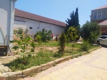 buzovna qesebesinde denize geden yolda Həyət evi, -18