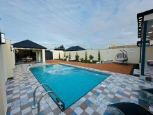 Mərdəkan qəsəbəsində əşyalı 4 otaqlı həyət evi satılır – 170 m² villa, hovuzlu, -8