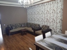 Bakıxanov qəsəbəsində 2 otaqlı təmirli mənzil satılır, -3