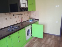 Bakıxanov qəsəbəsində 2 otaqlı təmirli mənzil satılır, -11