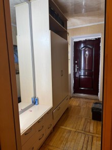 Bakıxanov qəsəbəsində satılıq 3 otaqlı, -5