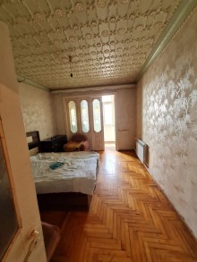 Satılır Köhnə Tikili Bakıxanov qatar stansiyasına və Stimul Hospitala yaxın, -8