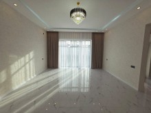 Şüvəlanda 2.6 sot torpaq sahəsində hovuzlu ev satılır, -8