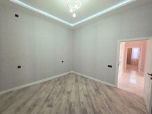 Şüvəlanda 2.6 sot torpaq sahəsində hovuzlu ev satılır, -9