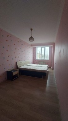 Bakıxanovda köhnə tikili binada 3 otaqlı mənzil icarəyə verilir, -9