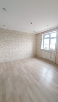 Bakıxanovda köhnə tikili binada 3 otaqlı mənzil icarəyə verilir, -11