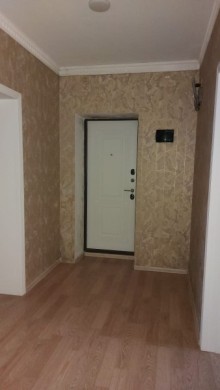 Bakıxanovda köhnə tikili binada 3 otaqlı mənzil icarəyə verilir, -13