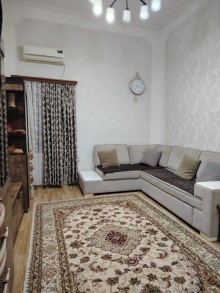 28 May metrosu yaxınlığı Satılır Köhnə Tikili, -2