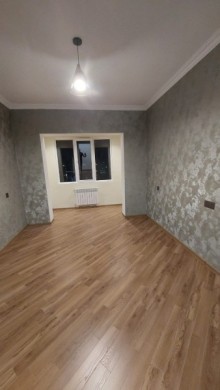 8-ci mikrorayonda əla təmirli 2 otaqlı Satılır Köhnə Tikili, -2