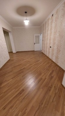 8-ci mikrorayonda əla təmirli 2 otaqlı Satılır Köhnə Tikili, -5