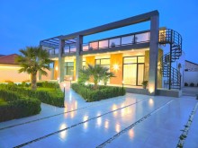 Mərdəkanda 8 sot torpaq sahəsində yerləşən 230 m²-lik villa satılır, -3