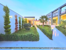 Mərdəkanda 8 sot torpaq sahəsində yerləşən 230 m²-lik villa satılır, -6