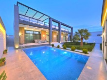 Mərdəkanda 8 sot torpaq sahəsində yerləşən 230 m²-lik villa satılır, -8