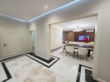 Şüvəlanda 3 sotda tam əşyalı modern 4 otaqlı ev satılır – 160 m², -10
