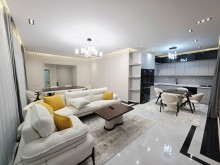 Şüvəlanda 3 sotda tam əşyalı modern 4 otaqlı ev satılır – 160 m², -11