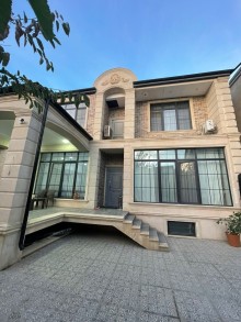 Badamdarda Botanika Bağına yaxın 2 mərtəbəli 5 otaqlı villa satılır, -1