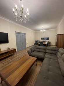 Badamdarda Botanika Bağına yaxın 2 mərtəbəli 5 otaqlı villa satılır, -5