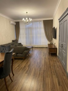 Badamdarda Botanika Bağına yaxın 2 mərtəbəli 5 otaqlı villa satılır, -7