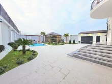 Premium 3 mərtəbəli villa Mərdəkan — geniş həyət, 9 otaq, hazır yaşayış, -12