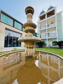Dübəndi, dəniz mənzərəli villa, 3 mərtəbə + mansard — 9 otaq, qismən əşyalı, -5