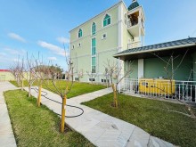 Dübəndi, dəniz mənzərəli villa, 3 mərtəbə + mansard — 9 otaq, qismən əşyalı, -8