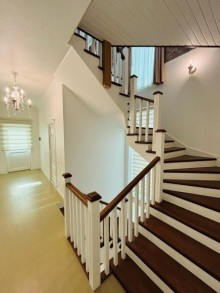 Dübəndi, dəniz mənzərəli villa, 3 mərtəbə + mansard — 9 otaq, qismən əşyalı, -18