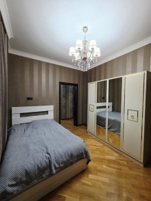 Şağan qəsəbəsində hovuzlu həyət evi satılır – 350 m², 7.1 sot, -10