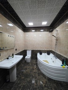Şağan qəsəbəsində hovuzlu həyət evi satılır – 350 m², 7.1 sot, -20