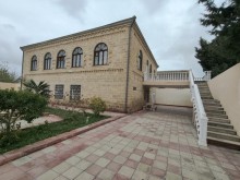 Şüvəlan qəsəbəsi, Bağlar massivində dənizdən 700 metr Ev satılır, -2