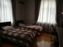 Şüvəlan qəsəbəsi, Bağlar massivində dənizdən 700 metr Ev satılır, -13