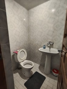 Şüvəlan qəsəbəsi, Bağlar massivində dənizdən 700 metr Ev satılır, -17