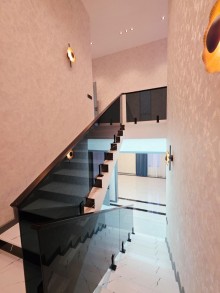 Şüvəlanda 3 sotda hovuzlu 2 mərtəbəli villa satılır, -7