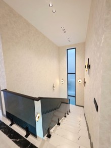 Şüvəlanda 3 sotda hovuzlu 2 mərtəbəli villa satılır, -15