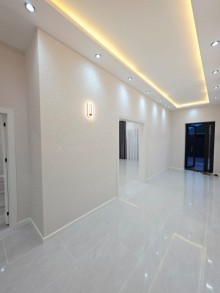 Şüvəlan qəsəbəsində hovuzlu 3.5 sotda 3 yataqlı təmirli ev satılır, -9