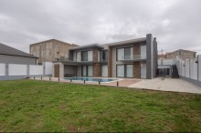 Mərdəkan qəsəbəsində yerləşən bu möhtəşəm villa Satılır, -9