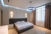 Mərdəkan qəsəbəsində yerləşən bu möhtəşəm villa Satılır, -10
