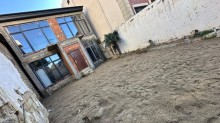 Heyet evi satilir Varovski. Daxili qoşunların yanı, -3