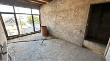 Heyet evi satilir Varovski. Daxili qoşunların yanı, -6