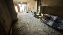 Heyet evi satilir Varovski. Daxili qoşunların yanı, -10