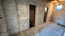 Heyet evi satilir Varovski. Daxili qoşunların yanı, -15