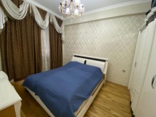 Qara Qarayev metrosu yaxınlığında Kristal Abşeron kompleksində 4 otaqlı mənzil satılır, -4