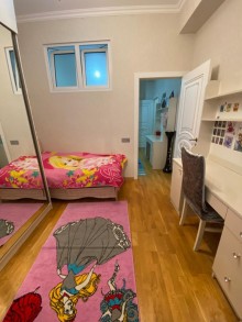 Qara Qarayev metrosu yaxınlığında Kristal Abşeron kompleksində 4 otaqlı mənzil satılır, -6
