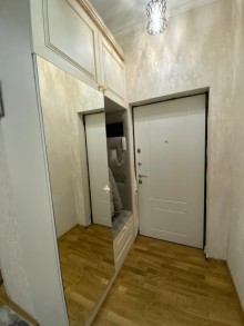 Qara Qarayev metrosu yaxınlığında Kristal Abşeron kompleksində 4 otaqlı mənzil satılır, -10