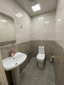 Qara Qarayev metrosu yaxınlığında Kristal Abşeron kompleksində 4 otaqlı mənzil satılır, -12
