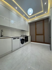 Zirvə Residence-də 3 otaqlı, super təmirli və mənzərəli mənzil satılır, -4