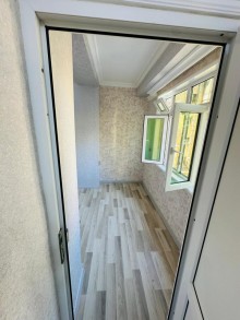 Mənzil Metropark  ticarət mərkəzinin qarşısında 3 otaq, -9