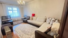 Əhmədli m 9/9 mərtəbəli köhnə tikili binada 65 m² sahəyə malik 3 otaqlı mənzil satılır, -1