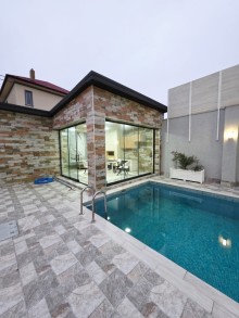 Mərdəkanda 2 mərtəbəli hovuzlu villa satılır, -3